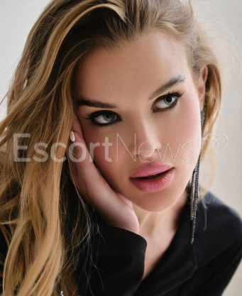 Photo escort girl LORA: the best escort service
