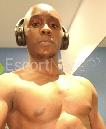 Photo escort girl PleasureGun: the best escort service