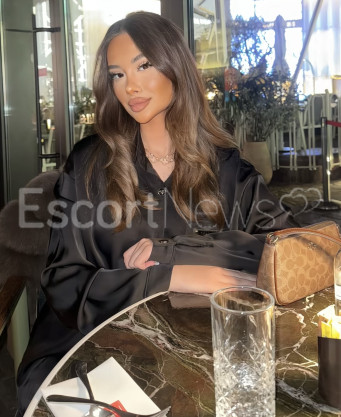 Photo escort girl Sinem: the best escort service