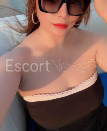 Photo escort girl Elysia: the best escort service