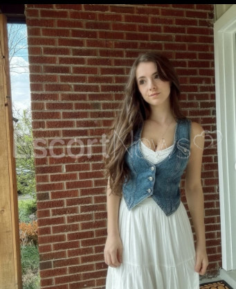 Photo escort girl Violeta: the best escort service