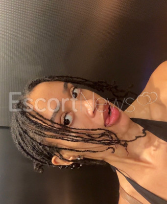 Photo escort girl Prettypaige: the best escort service