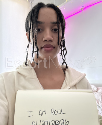 Photo escort girl Prettypaige: the best escort service