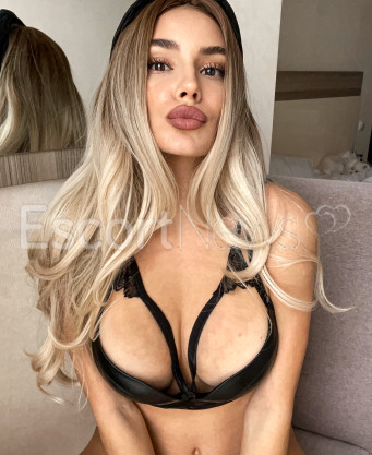 Photo escort girl Violetta: the best escort service