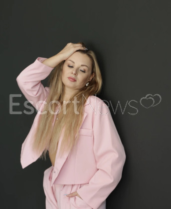 Photo escort girl Ulya: the best escort service