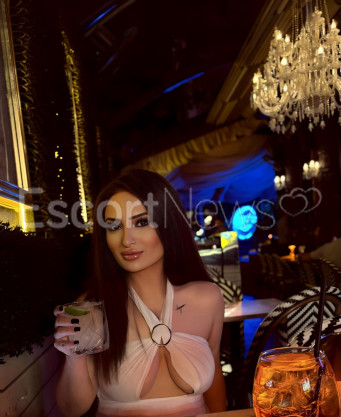 Photo escort girl KAYRA: the best escort service