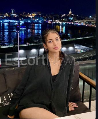 Photo escort girl Lavin : the best escort service