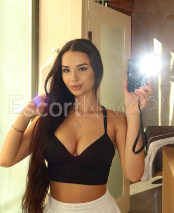 Photo escort girl Kamilla: the best escort service