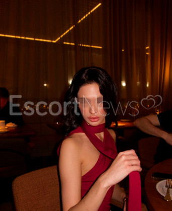 Photo escort girl Arina: the best escort service