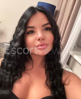 Photo escort girl NIKKI LUX: the best escort service