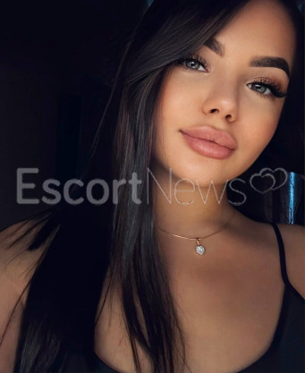 Photo escort girl NIKKI LUX: the best escort service