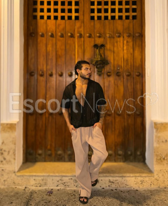 Photo escort girl Leo: the best escort service