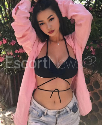 Photo escort girl MEYRA VIP: the best escort service