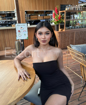 Photo escort girl Ariel Sophia: the best escort service