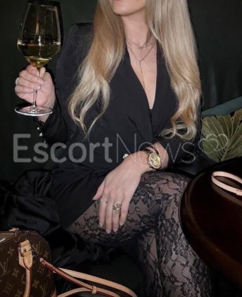 Photo escort girl Sera: the best escort service