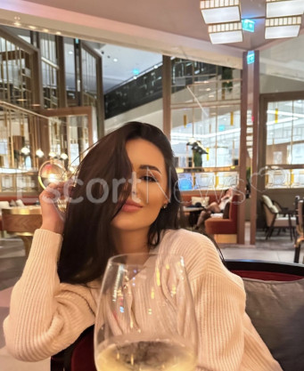 Photo escort girl Alice: the best escort service