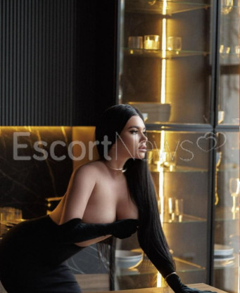 Photo escort girl Kira: the best escort service