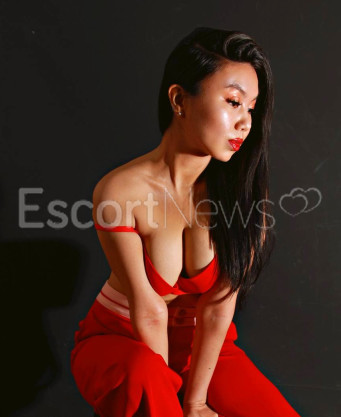 Photo escort girl Aya: the best escort service