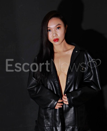 Photo escort girl Aya: the best escort service
