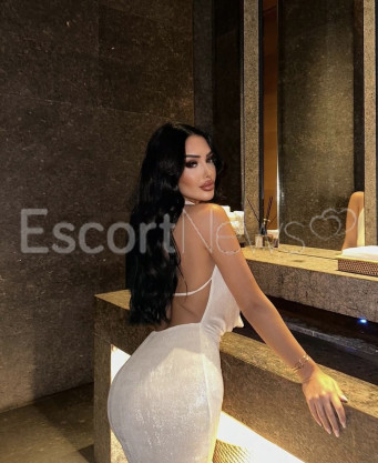 Photo escort girl Heraa: the best escort service