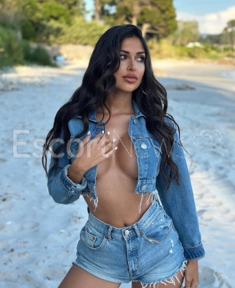 Photo escort girl Lorena: the best escort service