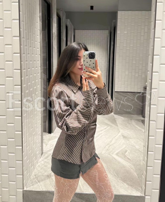 Photo escort girl Larissa: the best escort service