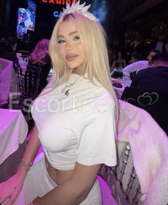 Photo escort girl Cansel: the best escort service