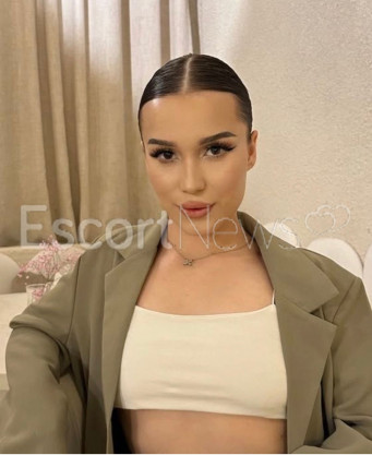 Photo escort girl Alena: the best escort service
