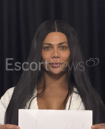 Photo escort girl Isis Bittencourt: the best escort service