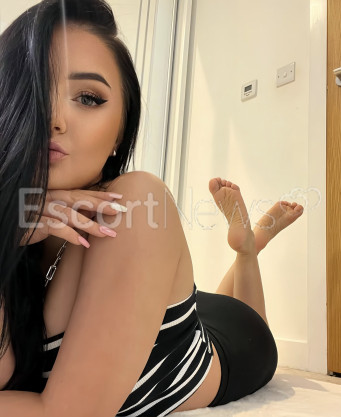 Photo escort girl Adelya : the best escort service