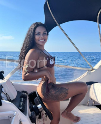 Photo escort girl Lari : the best escort service