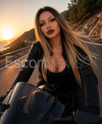 Photo escort girl Aisha: the best escort service