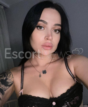 Photo escort girl Darsia: the best escort service
