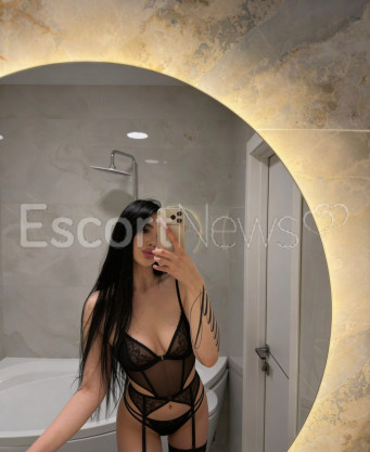 Photo escort girl Liya: the best escort service