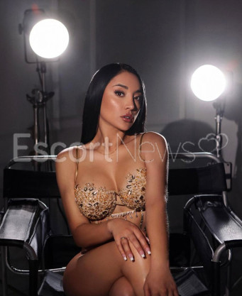 Photo escort girl Victoria YA: the best escort service