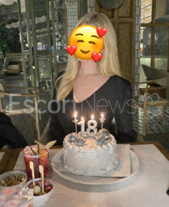 Photo escort girl Cherry : the best escort service