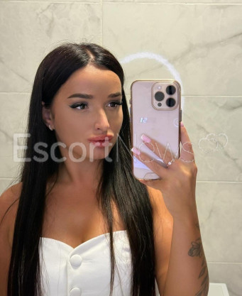 Photo escort girl Monica: the best escort service