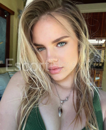 Photo escort girl Alina: the best escort service