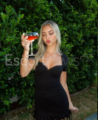 Photo escort girl april: the best escort service