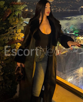 Photo escort girl Cansu: the best escort service