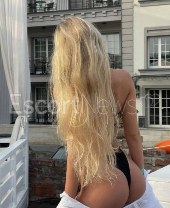 Photo escort girl Simaya: the best escort service