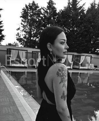 Photo escort girl Lina: the best escort service