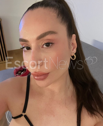 Photo escort girl Karina : the best escort service