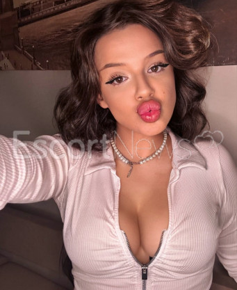 Photo escort girl ROSALINDA NEW: the best escort service