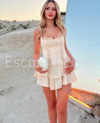 Photo escort girl Arya: the best escort service