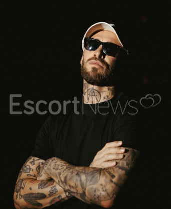 Photo escort girl Andrey: the best escort service