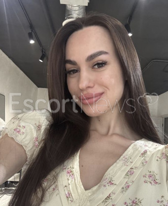 Photo escort girl Sarax: the best escort service