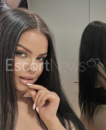 Photo escort girl Kamilla: the best escort service