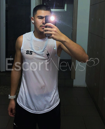 Photo escort girl Akis: the best escort service