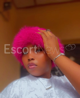 Photo escort girl Natair: the best escort service